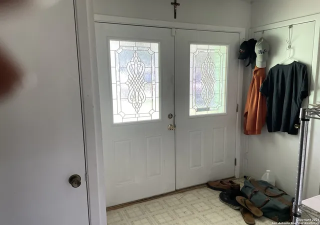 Photo 3 of Single family home for sale at 6823 S Whitland, San Antonio, TX 78239 | MLS# 1869081 | Listing updated on 2025-08-01