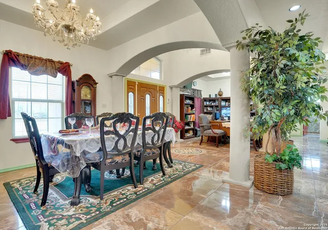 Photo 4 of Single family home for sale at 427 4Th, Floresville, TX 78114 | MLS# 1869108 | Listing updated on 2026-04-13