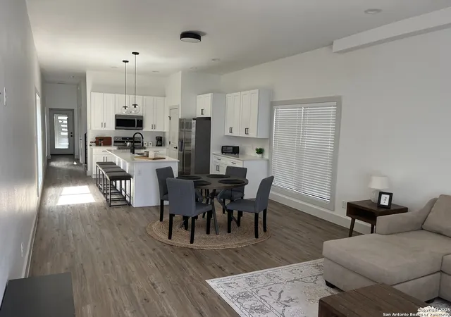 Photo 3 of Single family home for sale at 321 Porter St, San Antonio, TX 78210 | MLS# 1869161 | Listing updated on 2025-09-18