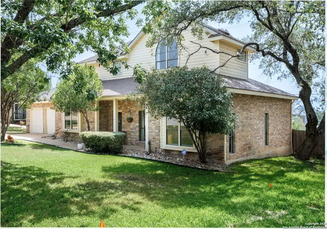 Photo 3 of Single family home for sale at 17910 Winter Hill, San Antonio, TX 78258 | MLS# 1869348 | Listing updated on 2025-08-26