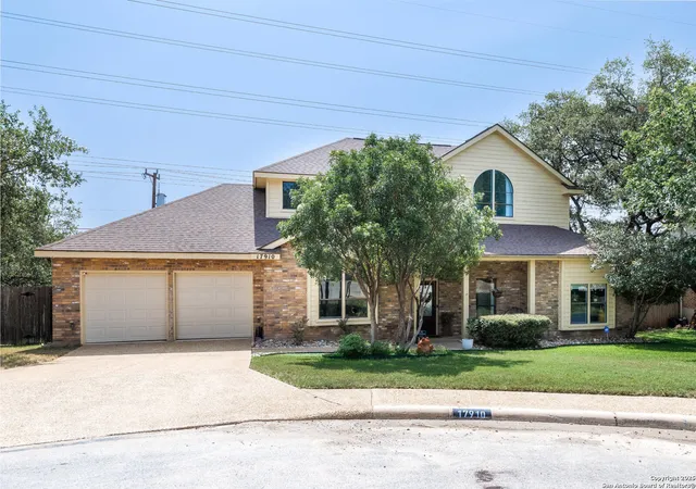 Photo 3 of Single family home for sale at 17910 Winter Hill, San Antonio, TX 78258 | MLS# 1869348 | Listing updated on 2025-08-26