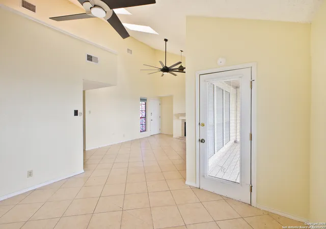 Photo 3 of Condo for sale at 6100 Woodlake Pkwy #706, San Antonio, TX 78244 | MLS# 1869418 | Listing updated on 2026-01-29