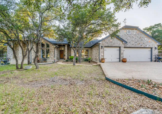 Photo 1 of Single family home for sale at 31763 Scarteen, Boerne, TX 78015 | MLS# 1869441 | Listing updated on 2026-01-31