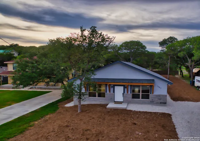 Photo 1 of Sale Pending at 1547 Bonnyview Dr, Canyon Lake, TX 78133 | MLS# 1869443 | Listing updated on 2026-08-15