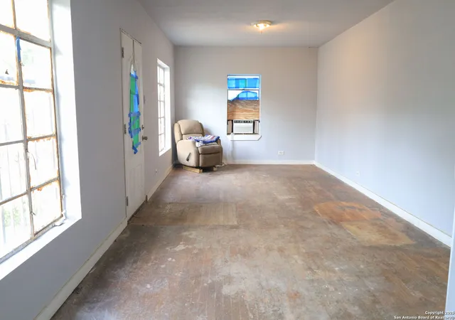 Photo 4 of Single family home for sale at 418 Cavalier, San Antonio, TX 78225 | MLS# 1869453 | Listing updated on 2025-10-07