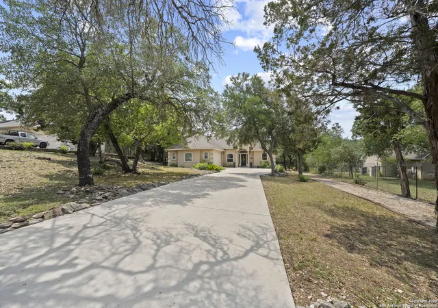 Photo 1 of Single family home for sale at 721 Gallagher, Canyon Lake, TX 78133 | MLS# 1869541 | Listing updated on 2025-10-28
