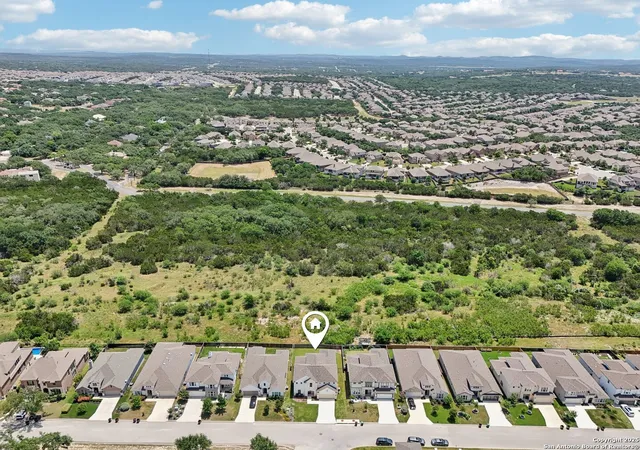 Photo 2 of Sale Pending at 27118 Dana Creek Dr, Boerne, TX 78015 | MLS# 1869674 | Listing updated on 2025-10-21