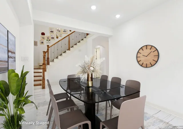 Photo 4 of Sale Pending at 27118 Dana Creek Dr, Boerne, TX 78015 | MLS# 1869674 | Listing updated on 2025-10-21