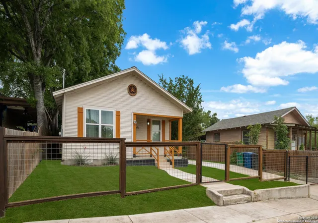 Photo 2 of Sale Pending at 1341 Paso Hondo, San Antonio, TX 78202 | MLS# 1869681 | Listing updated on 2025-10-16
