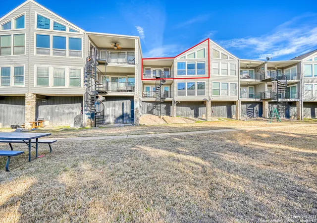 43rd image of 806 Highcrest #19, Granite Shoals, TX 78654 | MLS# 1869721