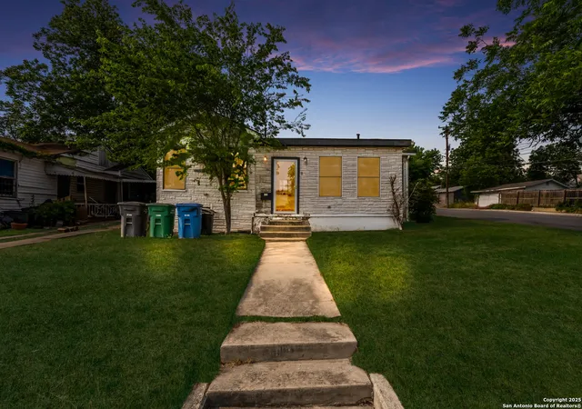 Photo 1 of Single family home for sale at 1019 Chicago Blvd, San Antonio, TX 78210 | MLS# 1869724 | Listing updated on 2025-10-19