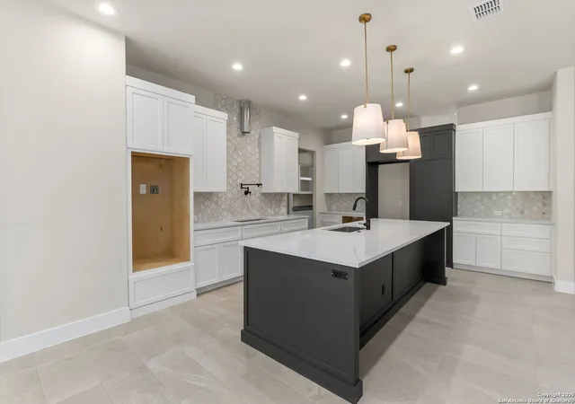 5th image of 33 Peace Pipe, Wimberley, TX 78676 | MLS# 1869727