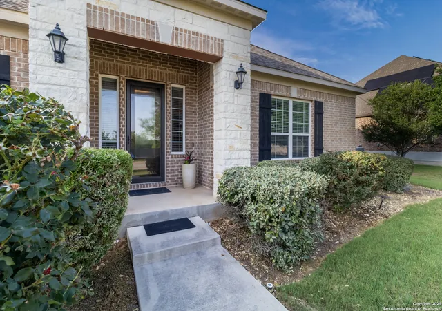 Photo 3 of Single family home for sale at 364 Stone Trail, Castroville, TX 78009 | MLS# 1869740 | Listing updated on 2026-10-07