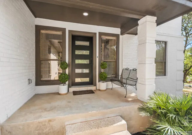 Photo 1 of Sale Pending at 29302 Grand Coteau, Boerne, TX 78015 | MLS# 1869820 | Listing updated on 2025-09-23