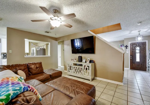 Photo 4 of Sale Pending at 9311 Bowen Dr, San Antonio, TX 78250 | MLS# 1869855 | Listing updated on 2025-11-11