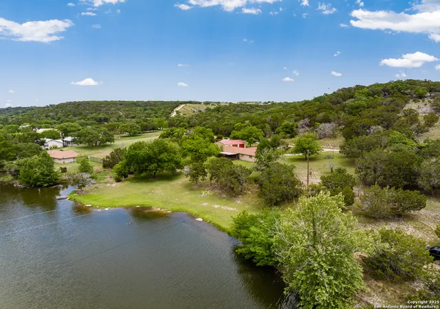 Photo 3 of Single family home for sale at 194 N Wood Duck, Kerrville, TX 78028 | MLS# 1869958 | Listing updated on 2026-02-21