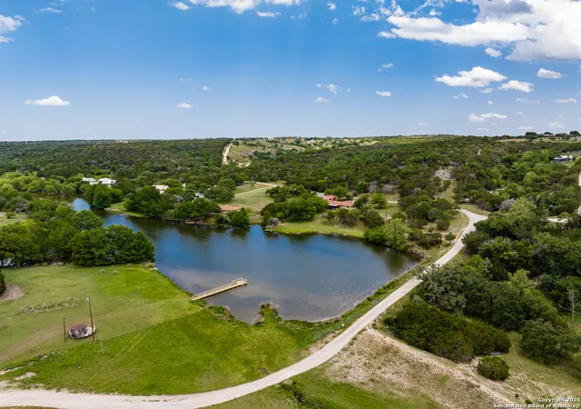 Photo 4 of Single family home for sale at 194 N Wood Duck, Kerrville, TX 78028 | MLS# 1869958 | Listing updated on 2026-02-21