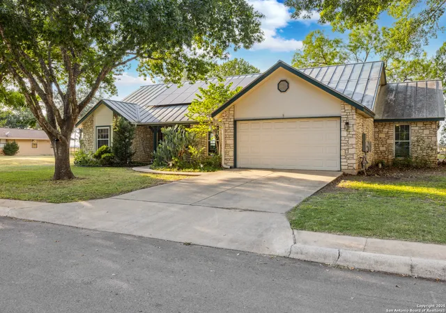 Photo 2 of Single family home for sale at 101 Country Lane, Castroville, TX 78009 | MLS# 1870096 | Listing updated on 2025-10-29