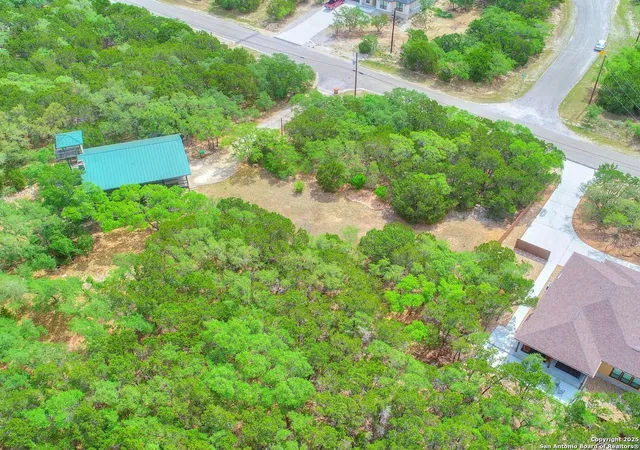 Photo 2 of Land for sale at 1211 Heritage Hl, Canyon Lake, TX 78133 | MLS# 1870144 | Listing updated on 2025-09-04