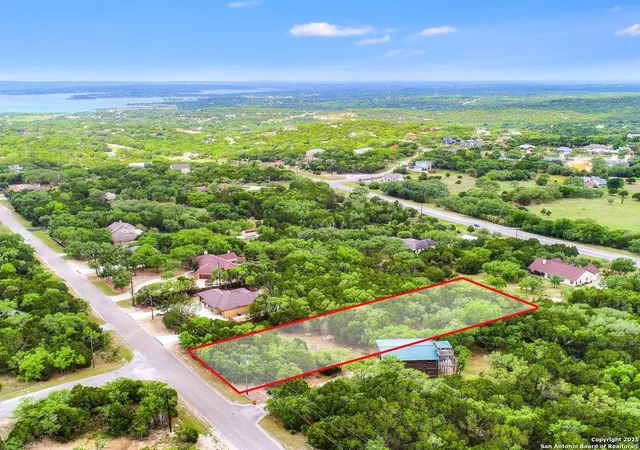 Photo 4 of Land for sale at 1211 Heritage Hl, Canyon Lake, TX 78133 | MLS# 1870144 | Listing updated on 2025-09-04