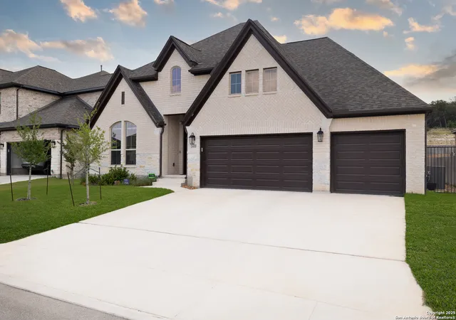 Photo 2 of Sale Pending at 24321 Downhill Lie, San Antonio, TX 78261 | MLS# 1870158 | Listing updated on 2025-09-09