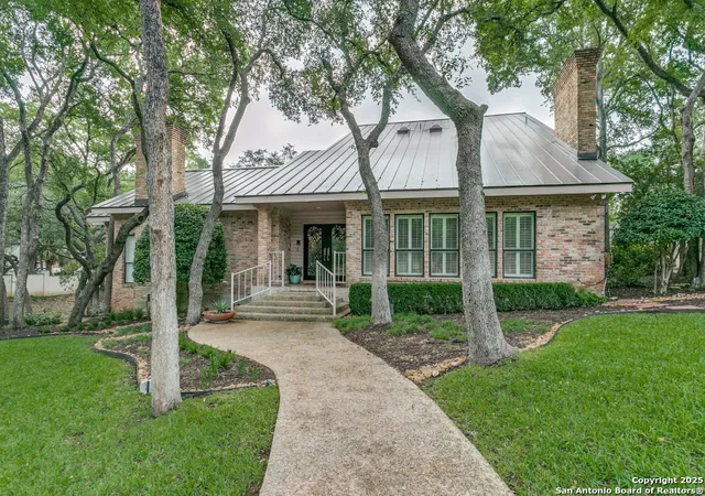 Photo 3 of Mansion for sale at 11607 Elm Ridge, San Antonio, TX 78230 | MLS# 1870364 | Listing updated on 2025-10-28