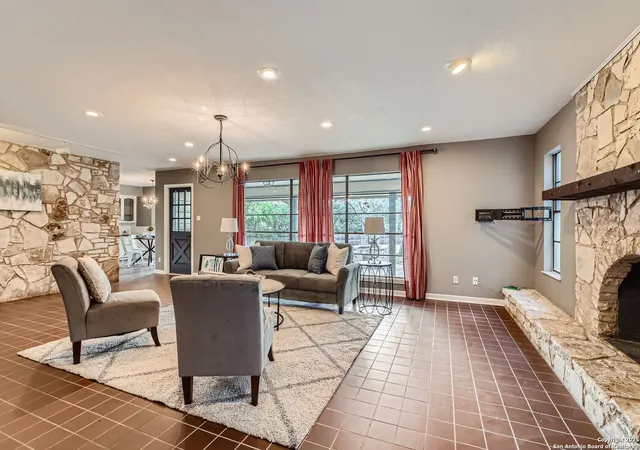 Photo 4 of Sale Pending at 1803 Royal Crescent, San Antonio, TX 78231 | MLS# 1870524 | Listing updated on 2025-09-03