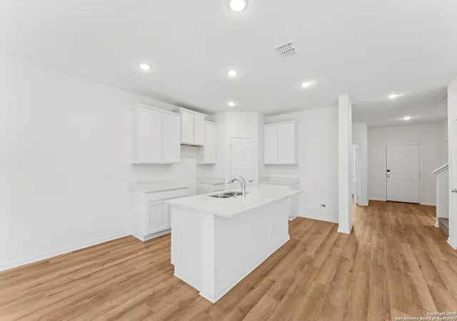 Photo 3 of Sale Pending at 22220 Jordans Pl, San Antonio, TX 78264 | MLS# 1870604 | Listing updated on 2025-11-19