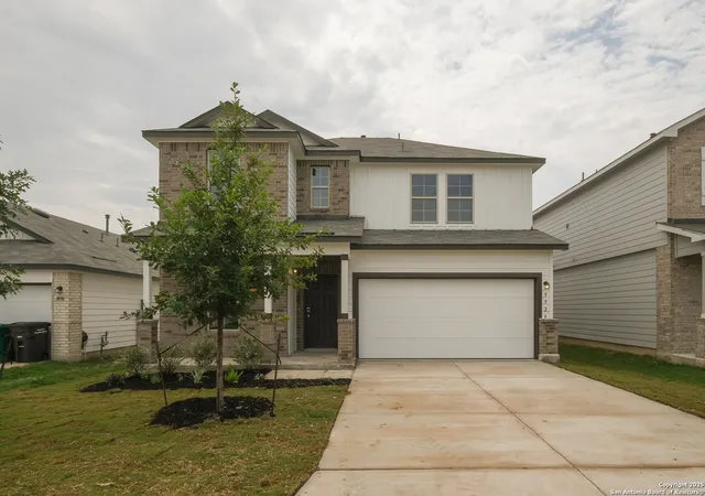 Photo 2 of Sale Pending at 5926 Cienna Cvs, San Antonio, TX 78222 | MLS# 1870625 | Listing updated on 2025-10-07