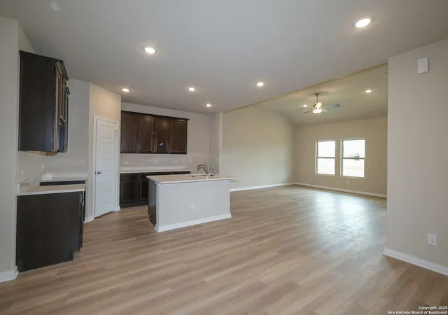 Photo 4 of Sale Pending at 5926 Cienna Cvs, San Antonio, TX 78222 | MLS# 1870625 | Listing updated on 2025-10-07
