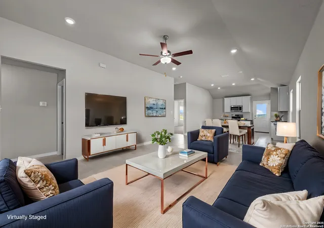 Photo 2 of Sale Pending at 8622 Smithers Avenue, San Antonio, TX 78252 | MLS# 1870775 | Listing updated on 2025-10-27