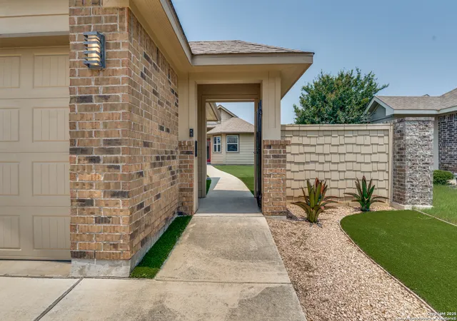 3rd image of 234 Rock Bluff, San Marcos, TX 78666 | MLS# 1870799
