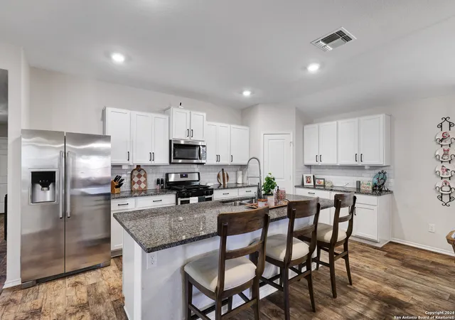 Photo 2 of Sale Pending at 29416 Autumn Copper, Bulverde, TX 78163 | MLS# 1870833 | Listing updated on 2025-09-29