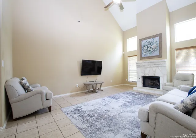 Photo 4 of Single family home for sale at 8219 Wayside Crk, San Antonio, TX 78255 | MLS# 1870897 | Listing updated on 2025-11-25