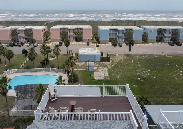 2nd image of 2525 S 11Th St, Port Aransas, TX 78373