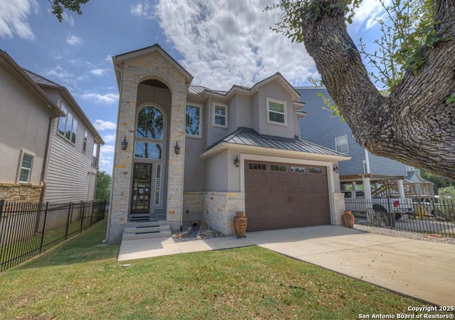 Photo 3 of Single family home for sale at 174 Edge Hill, Canyon Lake, TX 78133 | MLS# 1870985 | Listing updated on 2025-06-30