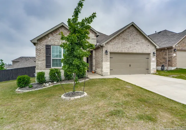 Photo 3 of Single family home for sale at 7604 Pecos Ridge, Boerne, TX 78015 | MLS# 1871051 | Listing updated on 2025-09-11