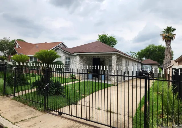 Photo 4 of Single family home for sale at 3255 Reforma, San Antonio, TX 78211 | MLS# 1871102 | Listing updated on 2025-06-09