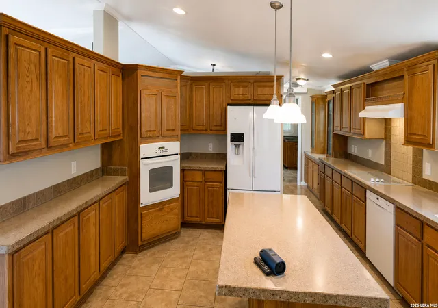 Photo 3 of Single family home for sale at 7940 County Road 279, Rio Medina, TX 78066 | MLS# 1871173 | Listing updated on 2026-08-30
