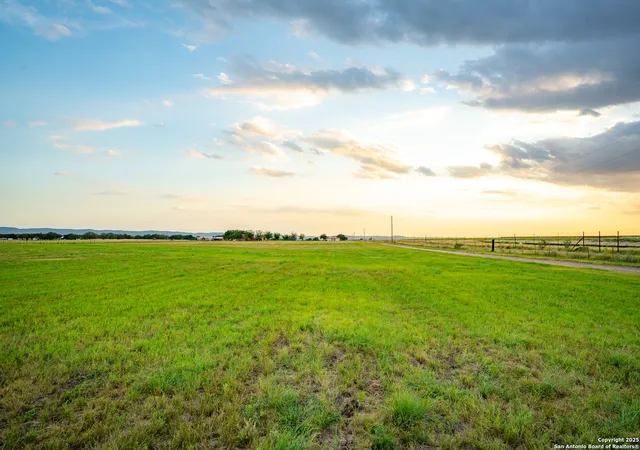 Photo 4 of Sale Pending at 2307 Fm 3240, Bandera, TX 78003 | MLS# 1871250 | Listing updated on 2025-11-18