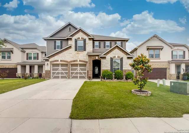 Photo 3 of Single family home for sale at 26010 Florencia Villa, Boerne, TX 78015 | MLS# 1871251 | Listing updated on 2025-09-11