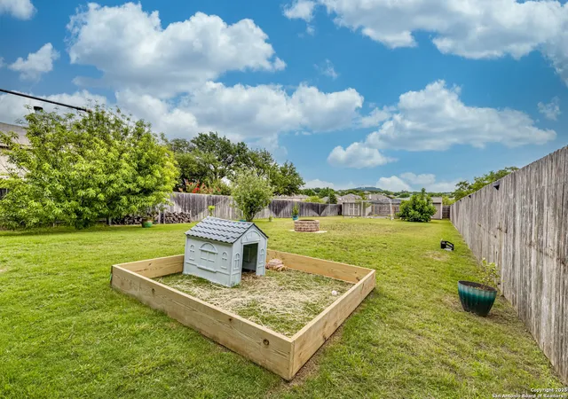 Photo 4 of Single family home for sale at 26010 Florencia Villa, Boerne, TX 78015 | MLS# 1871251 | Listing updated on 2025-09-11