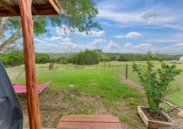 Photo 4 of Single family home for sale at 5996 Ranch Road 1376, Fredericksburg, TX 78624 | MLS# 1871321 | Listing updated on 2026-01-26
