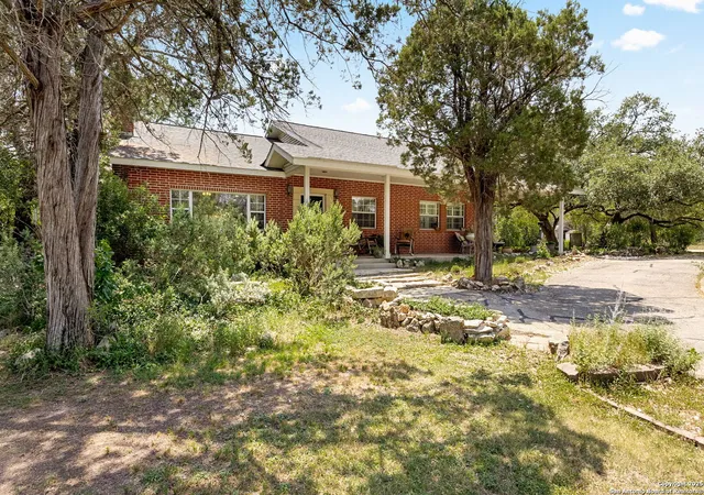 4th image of 585 Fawnwood, New Braunfels, TX 78132 | MLS# 1871325