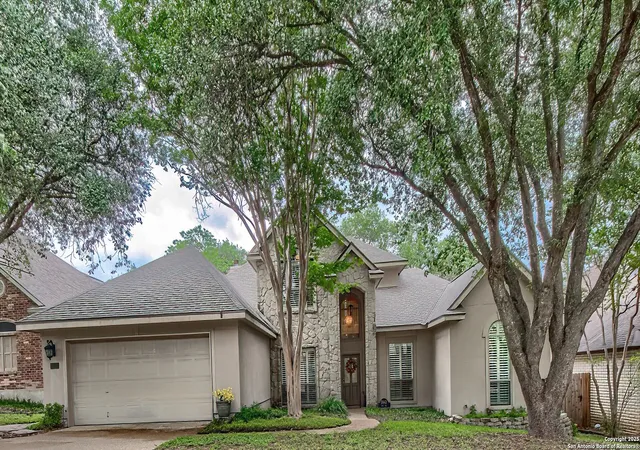 Photo 3 of Sale Pending at 2443 Rim Oak, San Antonio, TX 78232 | MLS# 1871327 | Listing updated on 2025-10-26