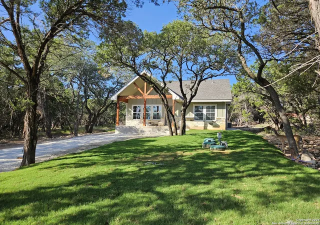 Photo 1 of Sale Pending at 2546 Grandview, Canyon Lake, TX 78133 | MLS# 1871335 | Listing updated on 2025-10-21
