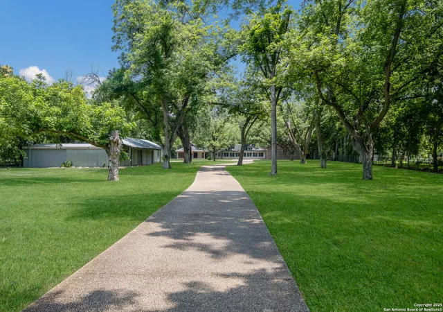 2nd image of 123 Serene Creek Ln, Mc Queeney, TX 78123 | MLS# 1871433