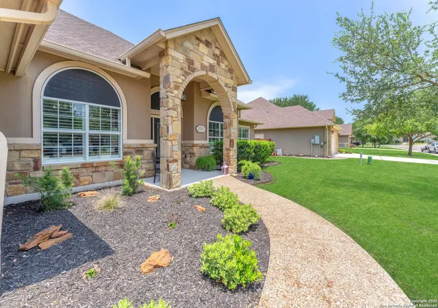 Photo 4 of Sale Pending at 1216 Windy Dawn, Seguin, TX 78155 | MLS# 1871537 | Listing updated on 2025-11-20