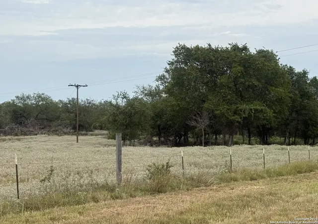 Homes for sale in Stockdale, TX | 1404 Us Hwy 87 W, Stockdale, TX 78160 | MLS# 1871557