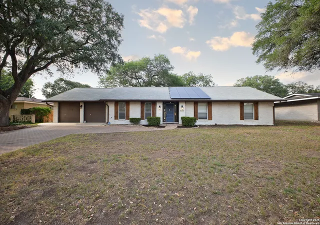 1st image of 425 Winfield Blvd, Windcrest, TX 78239 | MLS# 1871567